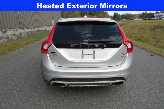 2018 volvo v60 cross country t5