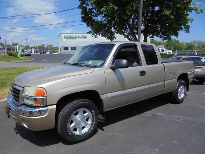 2004 gmc sierra 1500 extended cab work truck pickup 4d 8 ft in trenton, new jersey