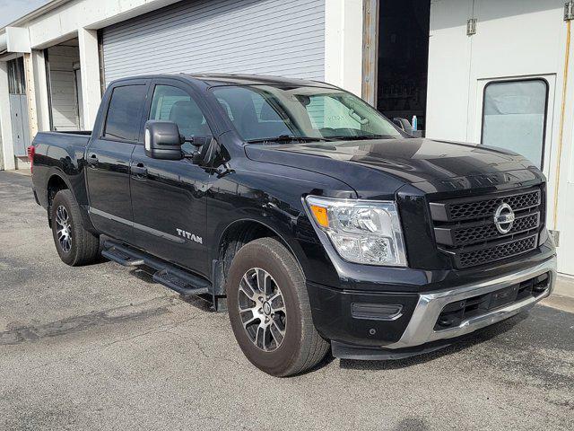 2022 nissan titan sv