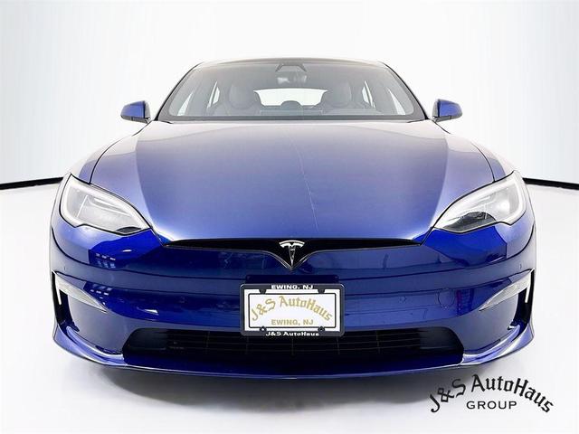 2022 tesla model s base