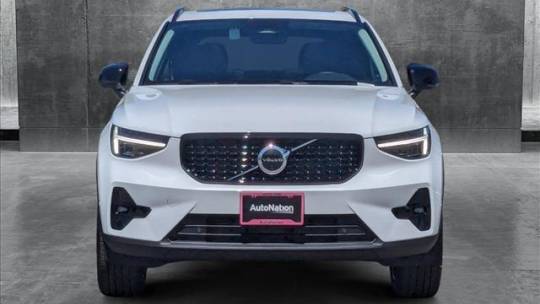 2024 Volvo XC40