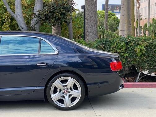 2015 bentley flying spur