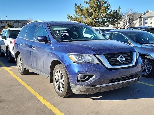 2018 nissan pathfinder sv
