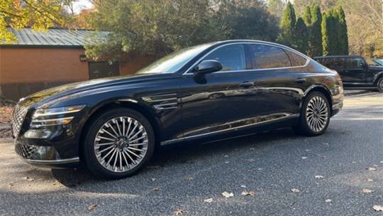 2023 Genesis G80