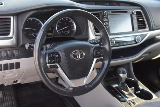 2017 toyota highlander xle