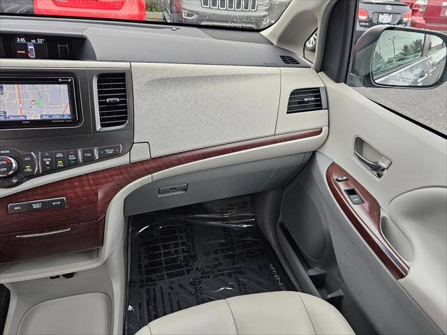 2013 toyota sienna xle