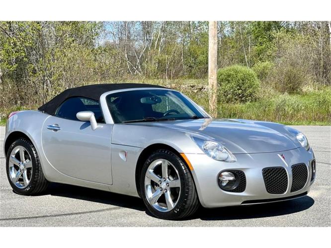 2008 pontiac solstice in scarborough, maine