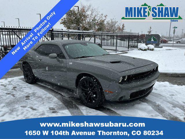2018 dodge challenger sxt