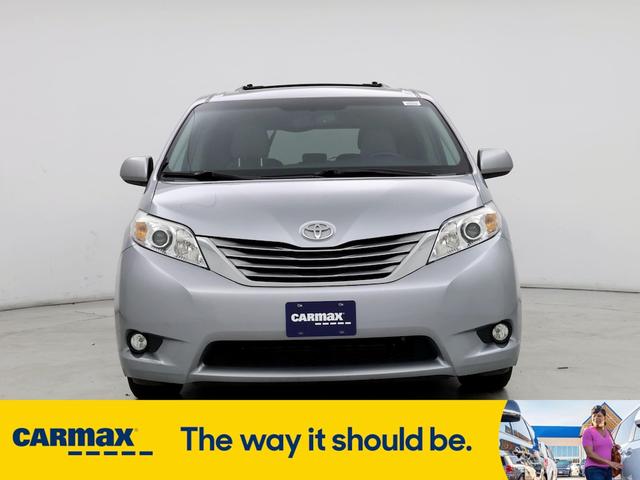 2017 toyota sienna xle