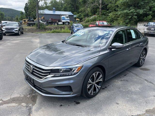 2022 volkswagen passat 2.0t se