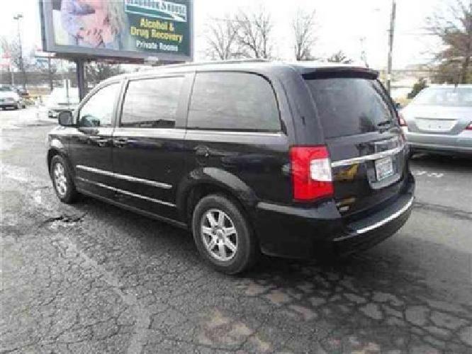 2012 chrysler town & country touring minivan 4d in lester, pa