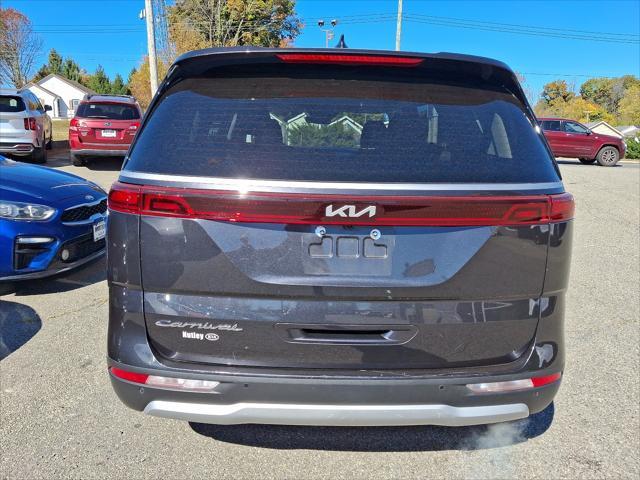 2022 kia carnival lx