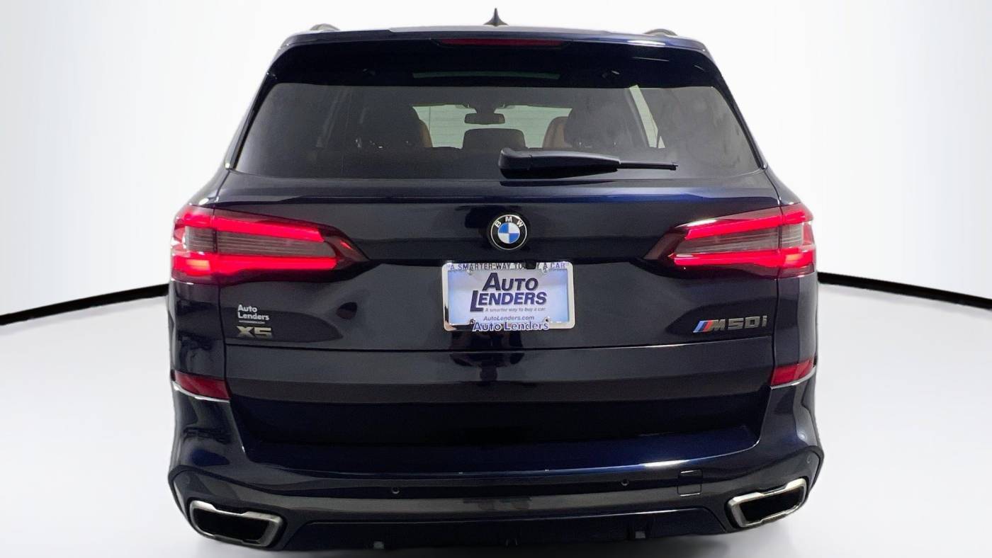 2022 bmw x5 m50i