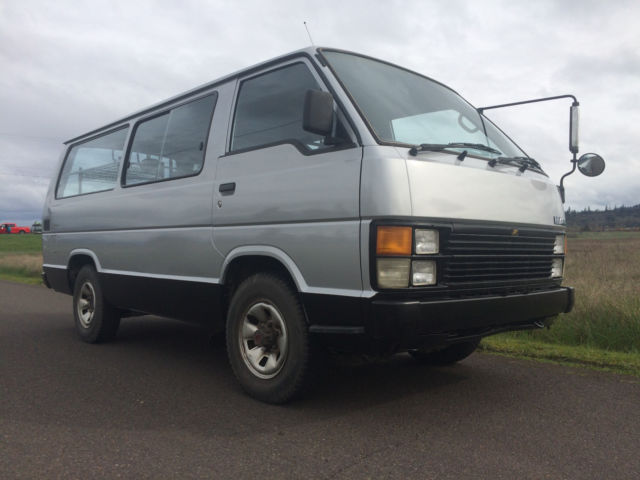 1989 toyota hiace van