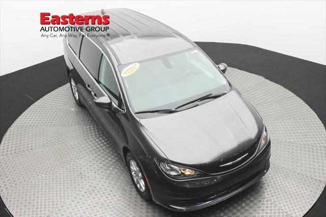 2022 chrysler voyager lx