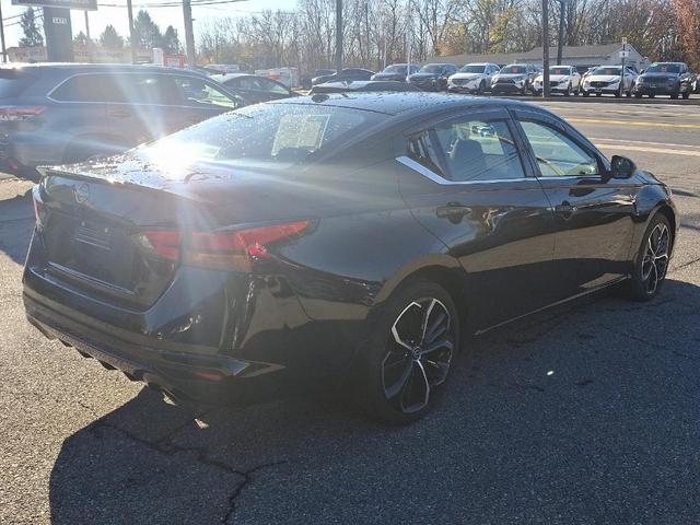 2023 nissan altima 2.5 sr