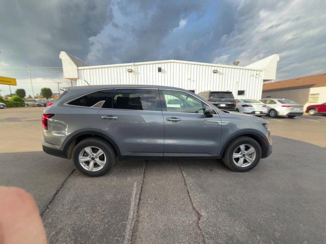 2023 kia sorento lx