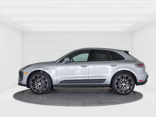 2022 porsche macan base
