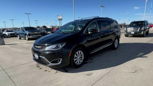 2019 chrysler pacifica touring l