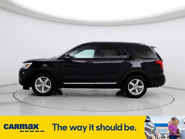 2019 ford explorer xlt