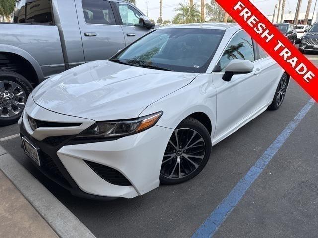 2018 toyota camry se