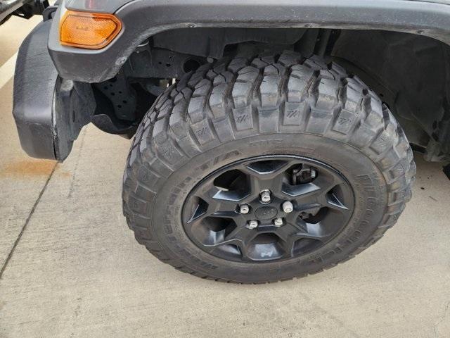 2023 jeep gladiator sport