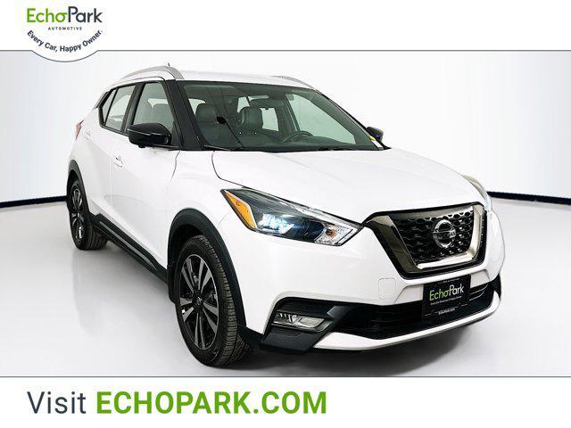 2019 nissan kicks sr