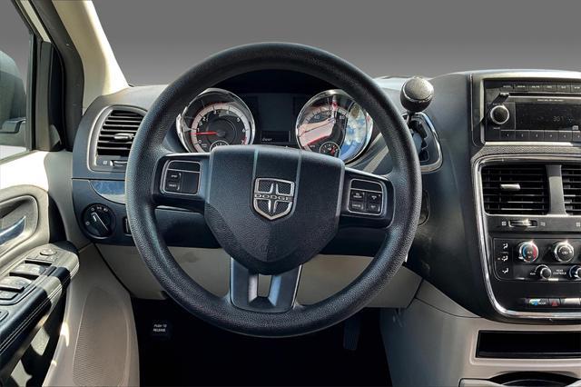 2016 dodge grand caravan avp/se