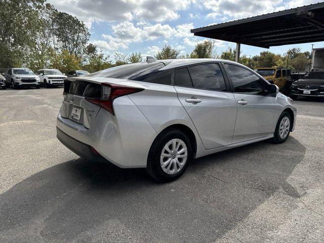 2021 toyota prius l eco