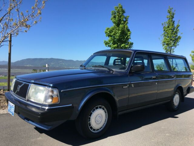 1988 volvo station wagon 240 5-speed one owner, garage kept, california car