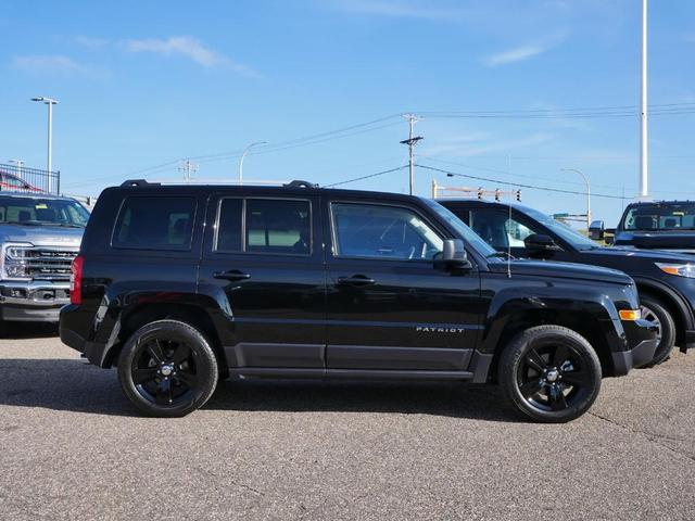 2016 jeep patriot latitude