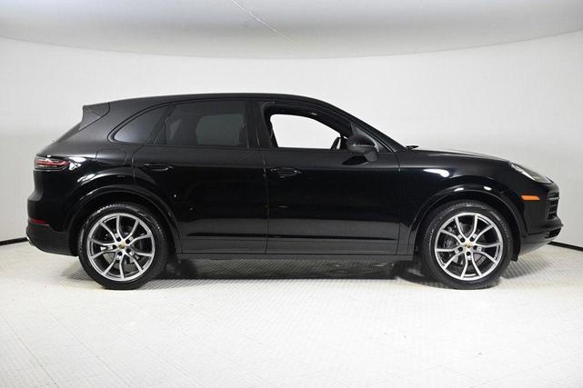 2020 porsche cayenne base