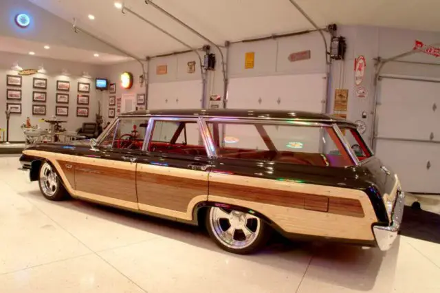 1962 ford country squire base wagon 4-door 5.8l