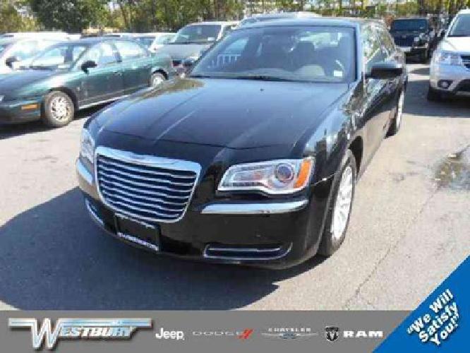 2013 chrysler 300 in westbury, ny