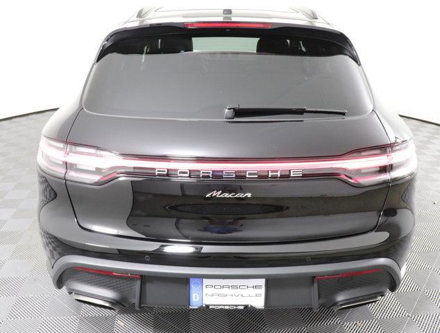 2024 porsche macan base
