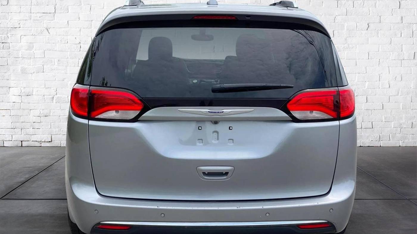 2018 chrysler pacifica touring l plus