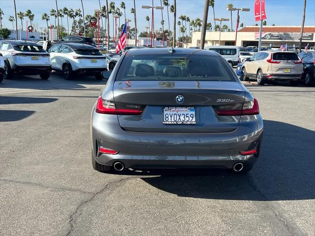 2022 bmw 330e base