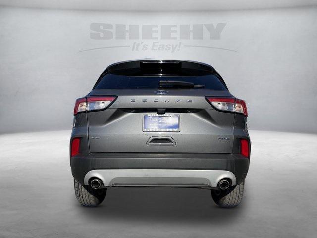 2022 ford escape se