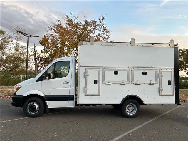 2014 mercedes-benz sprinter extra clean utility box truck