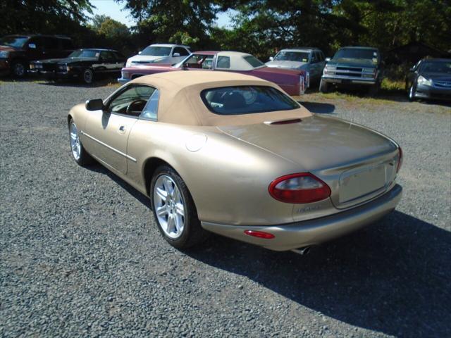 2000 jaguar xk8 base
