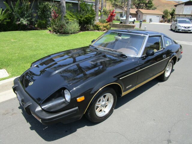 1981 datsun 280zx only 35k orig miles 1 owner must see more pics in description