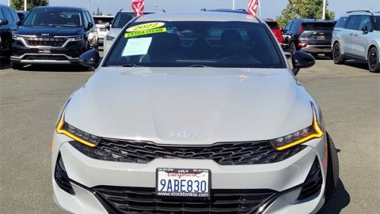 2022 kia k5 gt-line