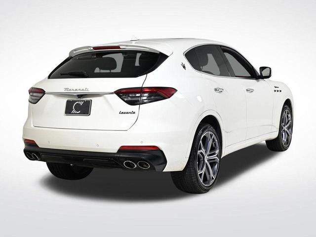 2022 maserati levante modena