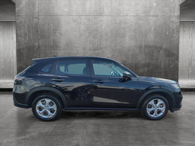 2023 honda hr-v lx