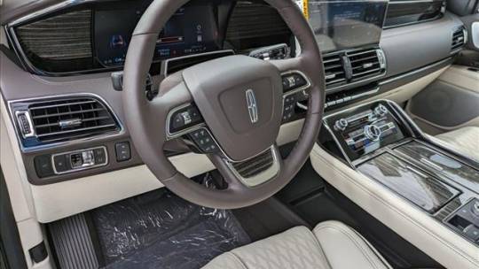2024 Lincoln Navigator