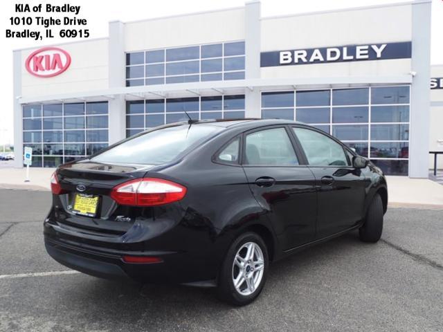 2019 ford fiesta se