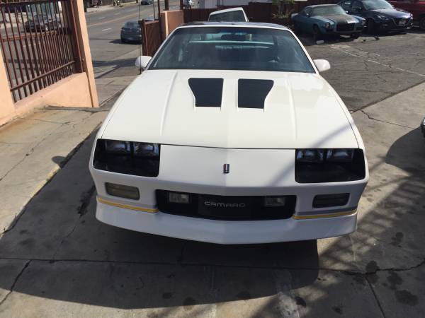 1990 chevrolet camaro z28 iroc-z t-top collector super low miles immaculate car