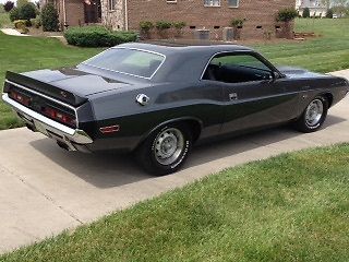1971 dodge challenger rt. clone