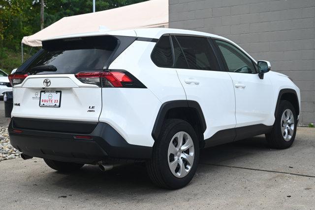 2022 toyota rav4 le