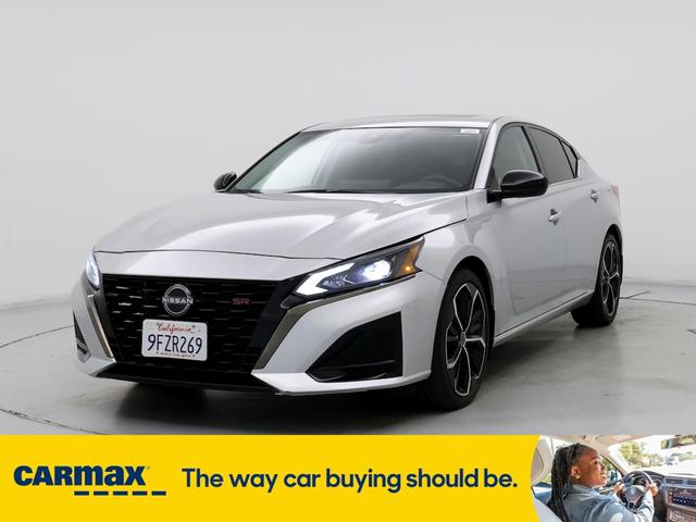2023 nissan altima sr